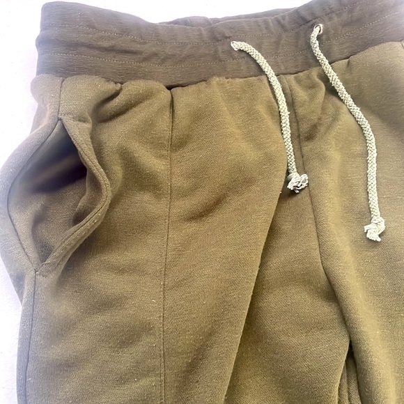 CCC Green Stitching Detailed Leggings - Size CLA - Picture 8 of 11